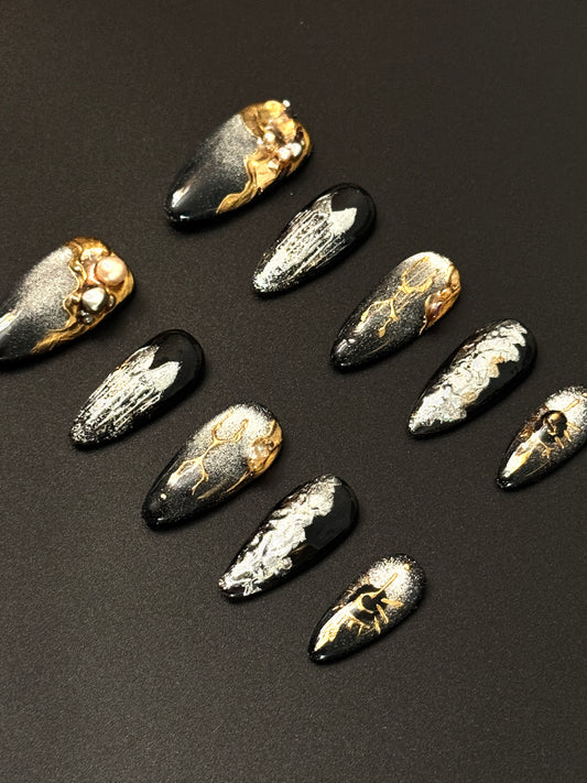 Black & Gold Luxury Metallic Press-On Nails | Elegant Marble Texture
