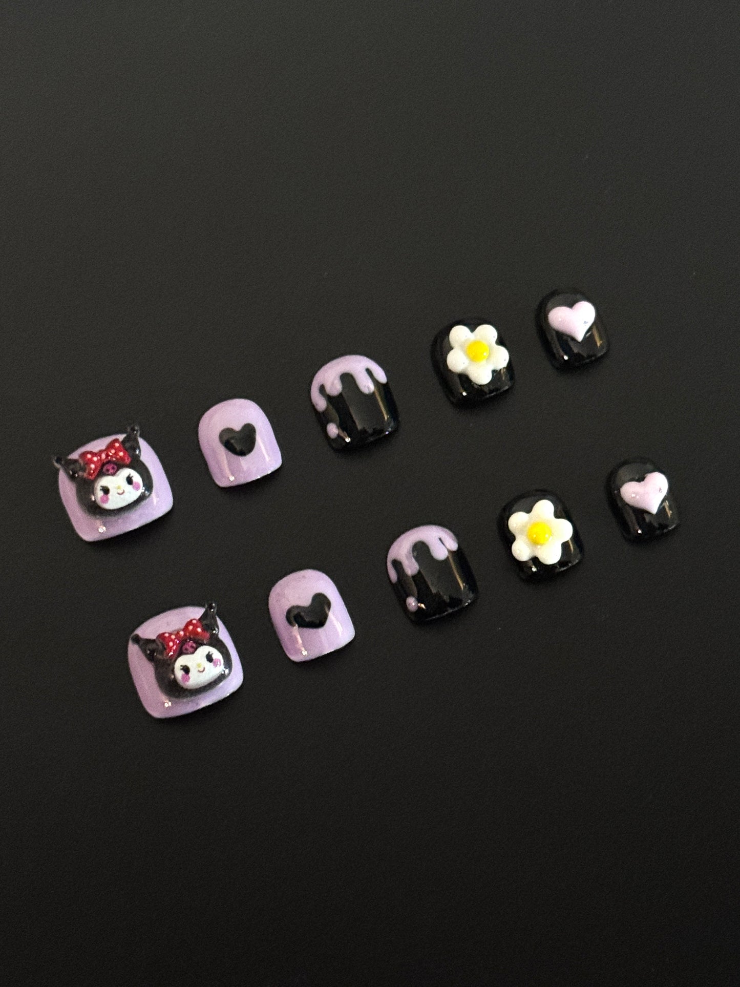 Hello Kitty Pink Sparkle Press-On Nails