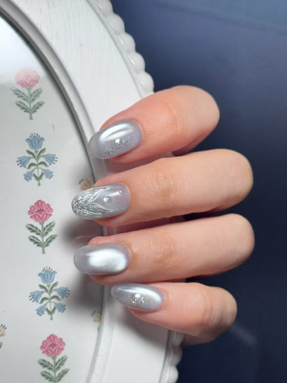 Ocean Whisper โ Jellyfish & Mermaid Tail Press-On Nails