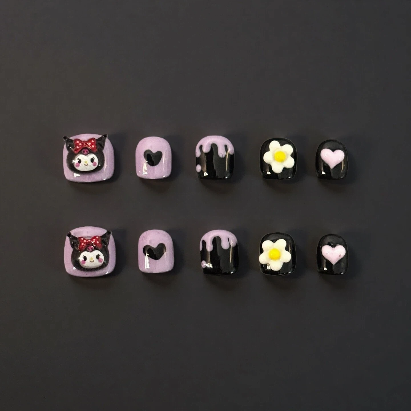 Hello Kitty Pink Sparkle Press-On Nails