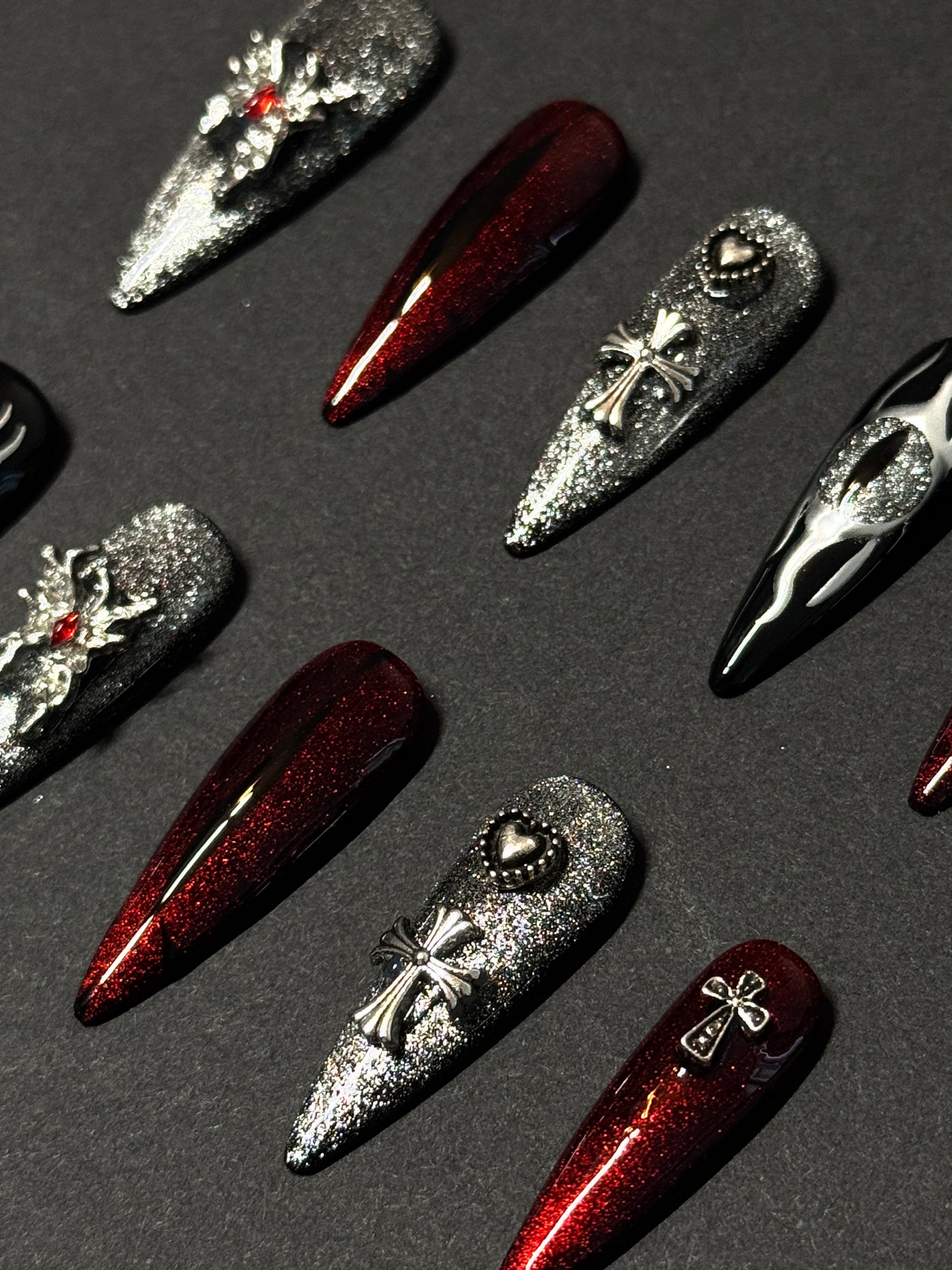 Dark Gothic Cat Eye — Handmade Press-On Nails